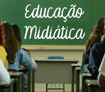 Projetos de educação midiática e combate a notícias falsas no Brasil formam aliados fora do jornalismo.